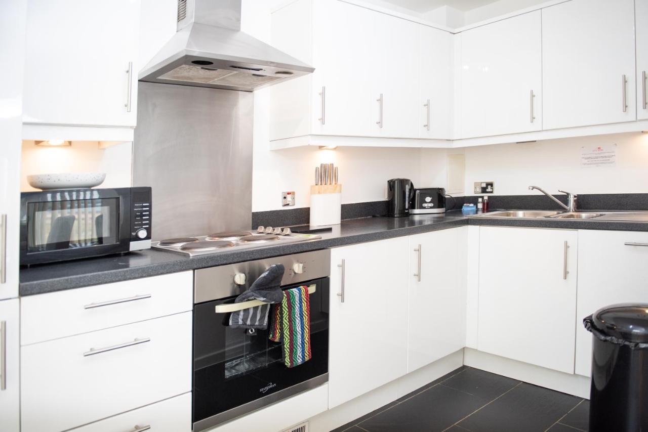 City Stay Apartments - Hub Milton Keynes Bagian luar foto