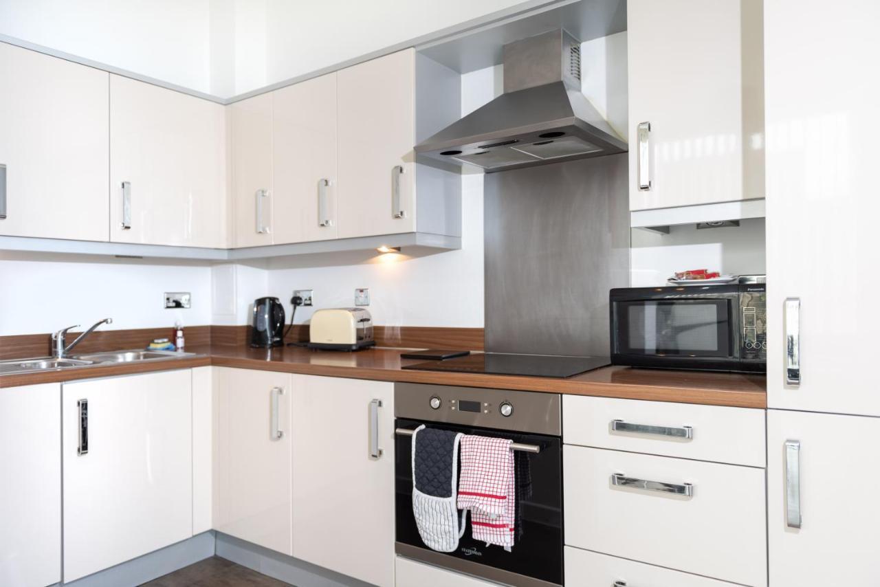 City Stay Apartments - Hub Milton Keynes Bagian luar foto