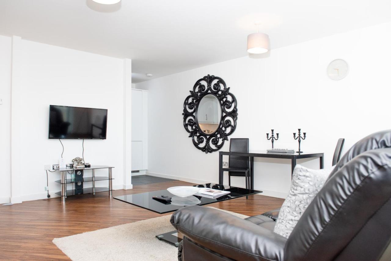 City Stay Apartments - Hub Milton Keynes Bagian luar foto
