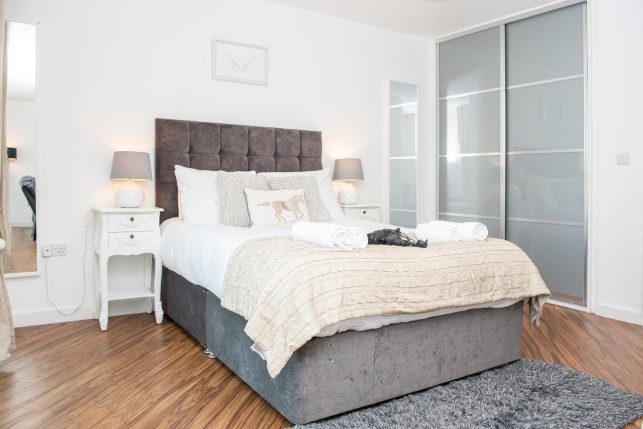 City Stay Apartments - Hub Milton Keynes Bagian luar foto