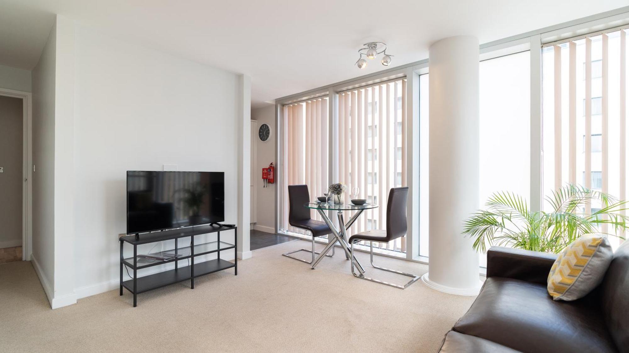 City Stay Apartments - Hub Milton Keynes Bagian luar foto