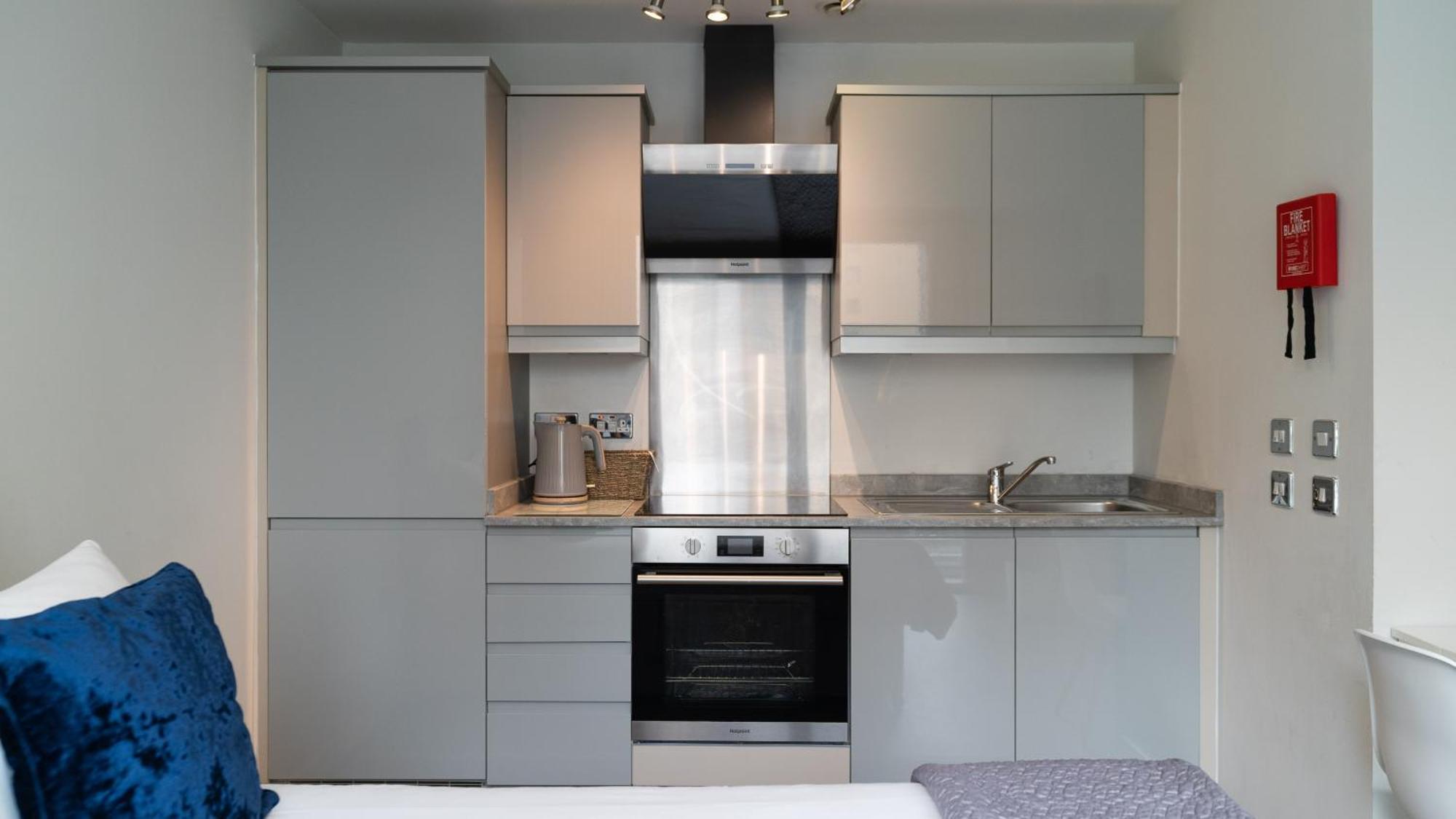 City Stay Apartments - Hub Milton Keynes Bagian luar foto
