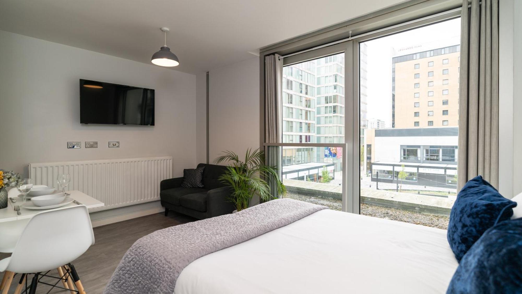City Stay Apartments - Hub Milton Keynes Bagian luar foto