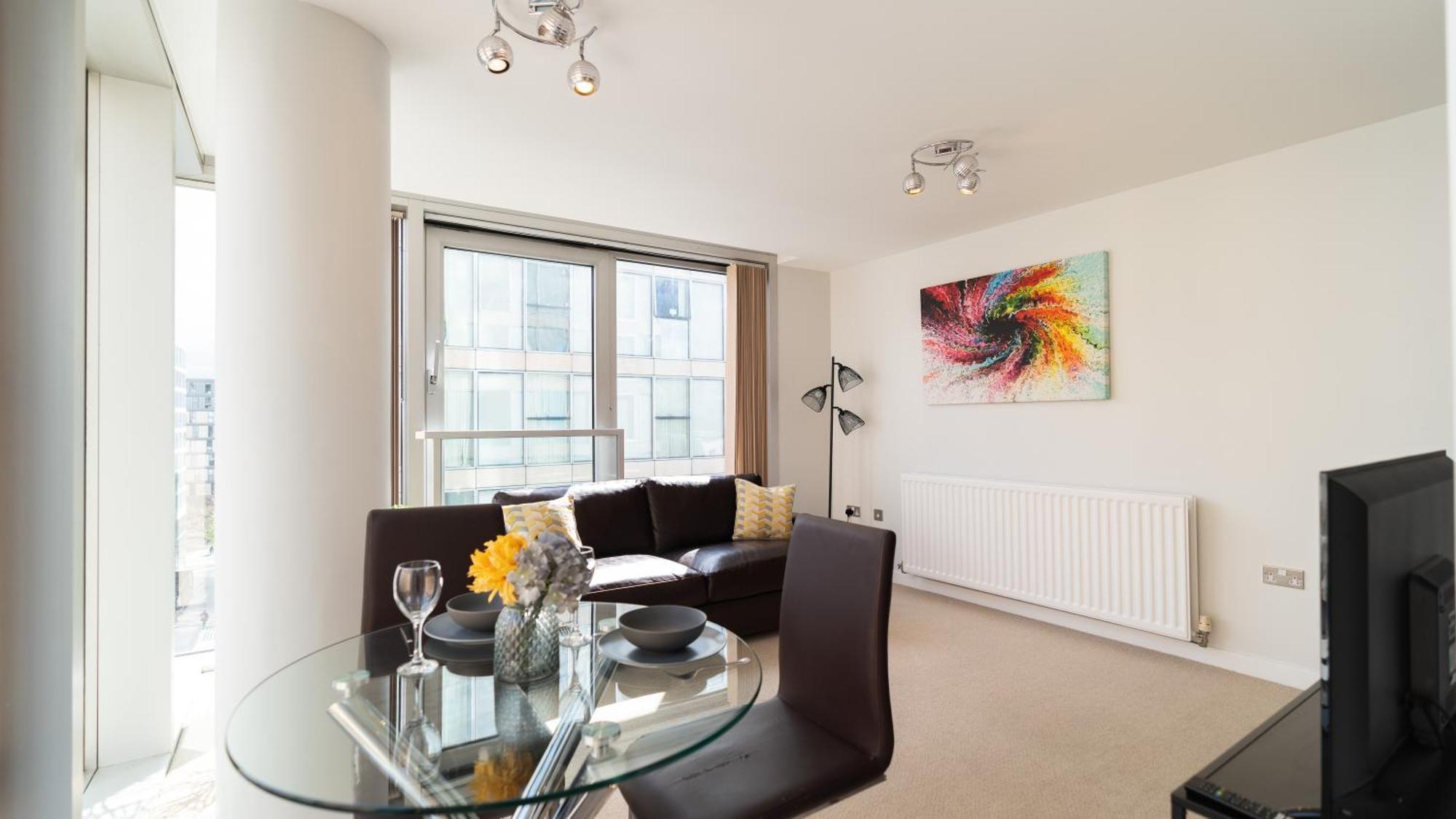 City Stay Apartments - Hub Milton Keynes Bagian luar foto