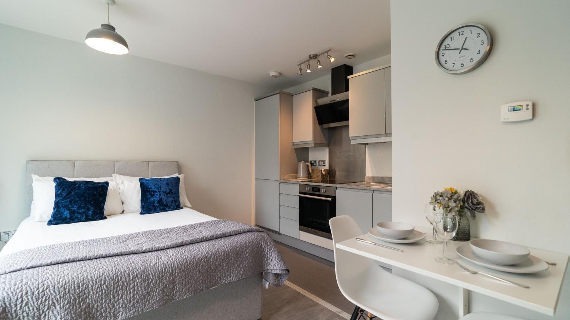 City Stay Apartments - Hub Milton Keynes Bagian luar foto